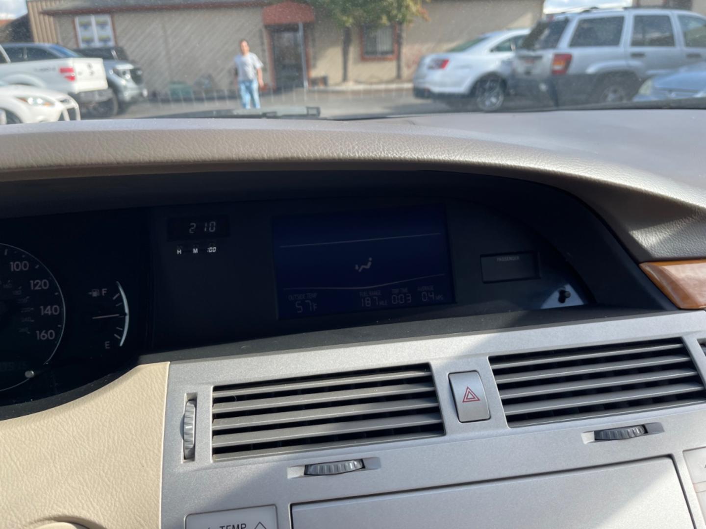 2006 Alpine White /Tan Toyota Avalon XLS (4T1BK36B26U) with an 3.5 V6 engine, AT transmission, located at 813 E Fairview Ave, Meridian , ID, 83642, (208) 336-8230, 43.618851, -116.384010 - Photo#12